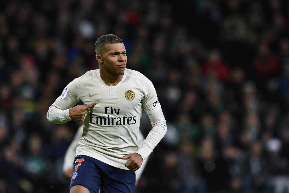 全球狂砸1500亿美元搞光伏，这背后到底意味着什么？